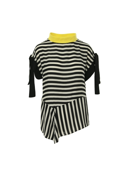 Striped viscose top with contrasting collar Larisa Dragna