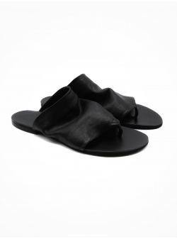 Black leather slippers V Slides Meekee