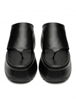 Black leather sandals PutOn Meekee